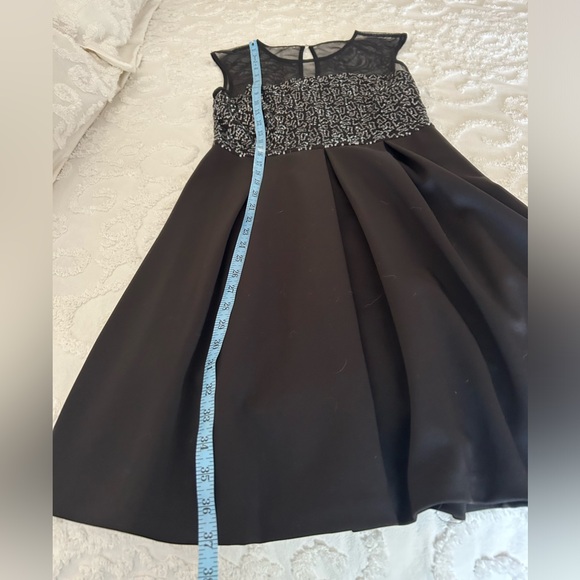 Semi Formal LBD - Picture 3 of 8